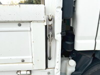 いすゞエルフ平ボディ小型（2t・3t）[写真16]