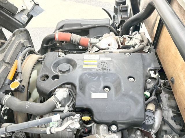 いすゞエルフ平ボディ小型（2t・3t）[写真17]