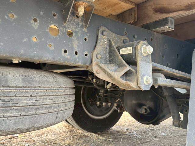 いすゞエルフ平ボディ小型（2t・3t）[写真25]