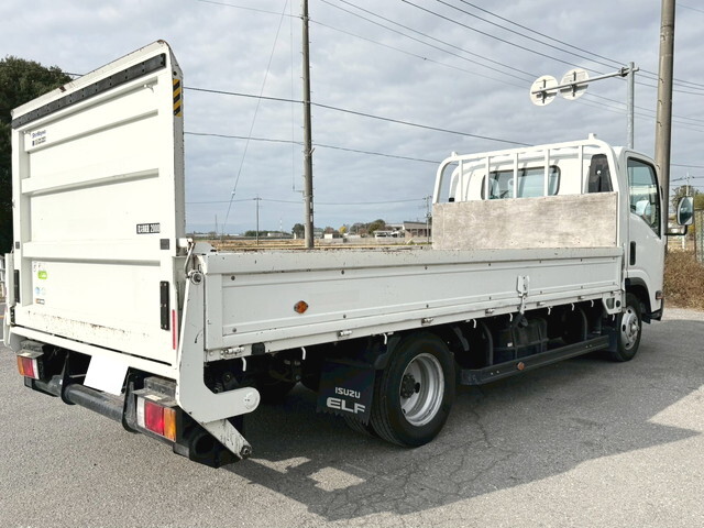 いすゞエルフ平ボディ小型（2t・3t）[写真05]