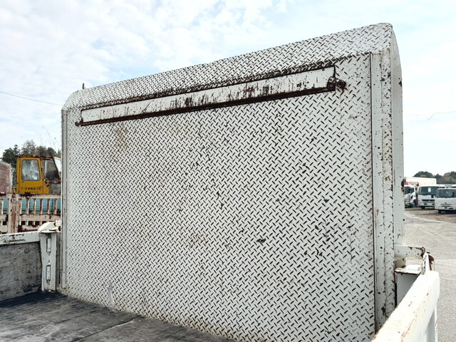 いすゞエルフ平ボディ小型（2t・3t）[写真09]