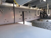 三菱ふそうスーパーグレートアルミウイング大型（10t）[写真19]