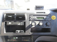 三菱ふそうスーパーグレートアルミウイング大型（10t）[写真25]