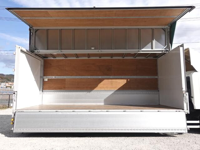 いすゞフォワードアルミウイング中型（4t）[写真13]