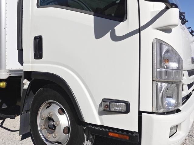 いすゞエルフパネルバン小型（2t・3t）[写真04]