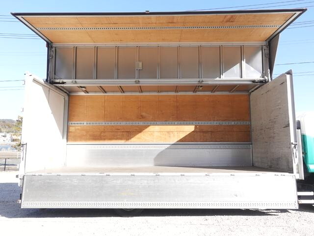 いすゞフォワードアルミウイング中型（4t）[写真13]