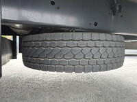 いすゞギガ平ボディ大型（10t）[写真23]