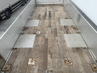 いすゞギガ平ボディ大型（10t）[写真25]