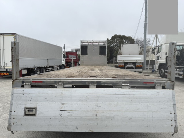 いすゞギガ平ボディ大型（10t）[写真30]