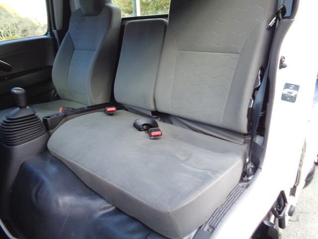 日産アトラス平ボディ小型（2t・3t）[写真29]