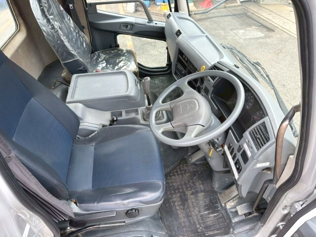 三菱ふそうファイターミキサー車（コンクリートミキサー）増トン（6t・8t）[写真24]