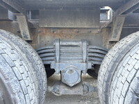 UDトラックスクオントレーラーヘッド（トラクターヘッド）大型（10t）[写真19]