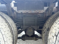 UDトラックスクオントレーラーヘッド（トラクターヘッド）大型（10t）[写真22]