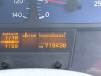 UDトラックスクオントレーラーヘッド（トラクターヘッド）大型（10t）[写真26]