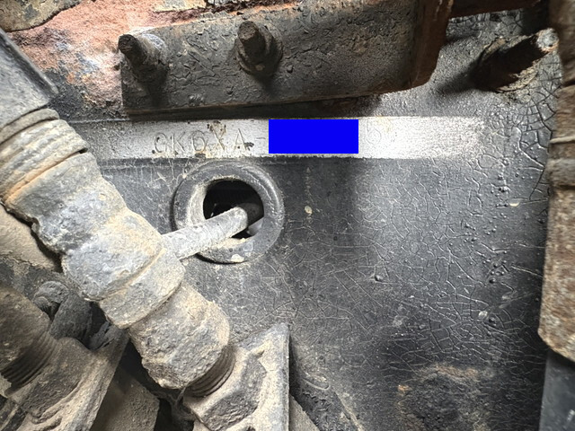 UDトラックスクオントレーラーヘッド（トラクターヘッド）大型（10t）[写真32]