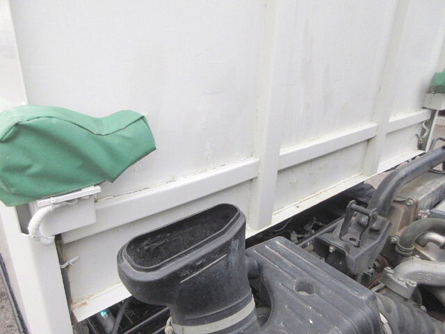 いすゞフォワードダンプ中型（4t）[写真19]