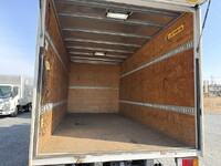 いすゞエルフアルミバン小型（2t・3t）[写真12]