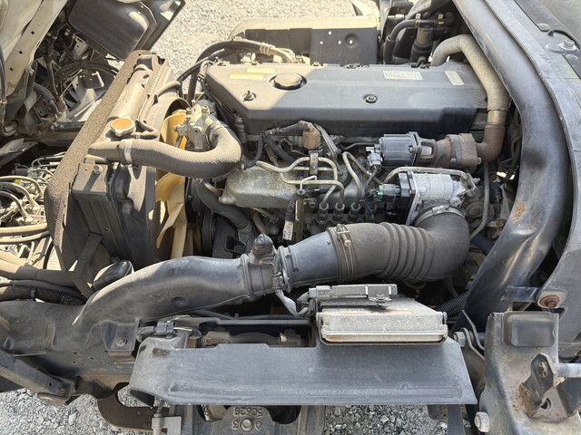 いすゞエルフアルミバン小型（2t・3t）[写真21]