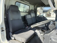 いすゞエルフアルミバン小型（2t・3t）[写真29]