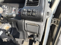 いすゞエルフアルミバン小型（2t・3t）[写真31]