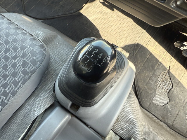 いすゞエルフアルミバン小型（2t・3t）[写真33]