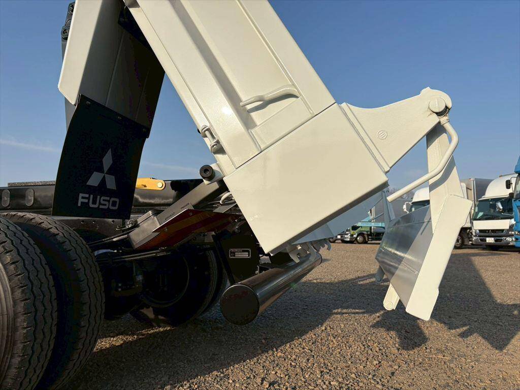 三菱ふそうファイターダンプ中型（4t）[写真11]