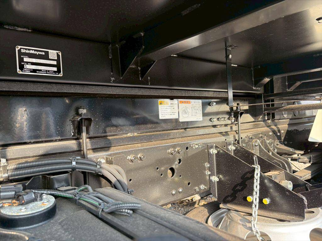 三菱ふそうファイターダンプ中型（4t）[写真15]