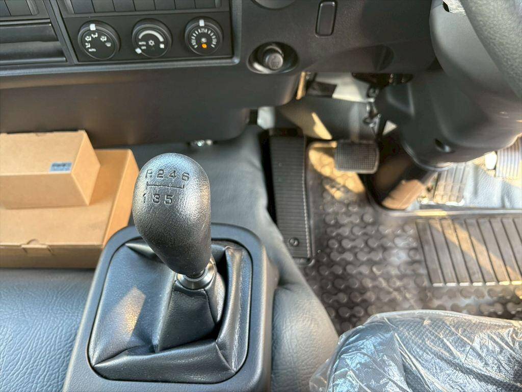 三菱ふそうファイターダンプ中型（4t）[写真22]