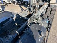 UDトラックスクオンダンプ大型（10t）[写真17]