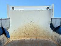 UDトラックスクオンダンプ大型（10t）[写真08]