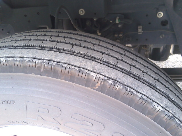 いすゞフォワードアルミウイング中型（4t）[写真10]