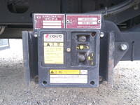 いすゞフォワードアルミウイング中型（4t）[写真16]