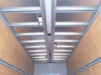 いすゞフォワードアルミウイング中型（4t）[写真21]