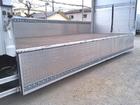 いすゞフォワードアルミウイング中型（4t）[写真28]