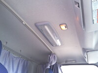 いすゞフォワードアルミウイング中型（4t）[写真30]