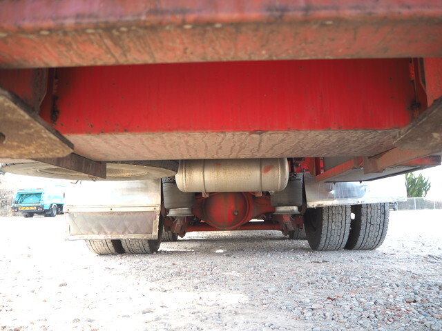 いすゞギガセーフティローダー大型（10t）[写真33]