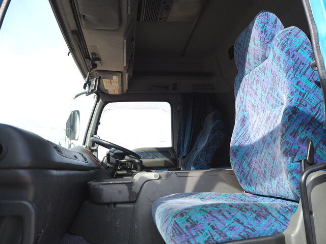 いすゞギガセーフティローダー大型（10t）[写真34]