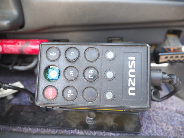 いすゞギガセーフティローダー大型（10t）[写真37]