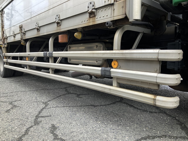 UDトラックスコンドルアルミウイング増トン（6t・8t）[写真24]