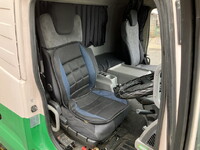 UDトラックスコンドルアルミウイング増トン（6t・8t）[写真33]