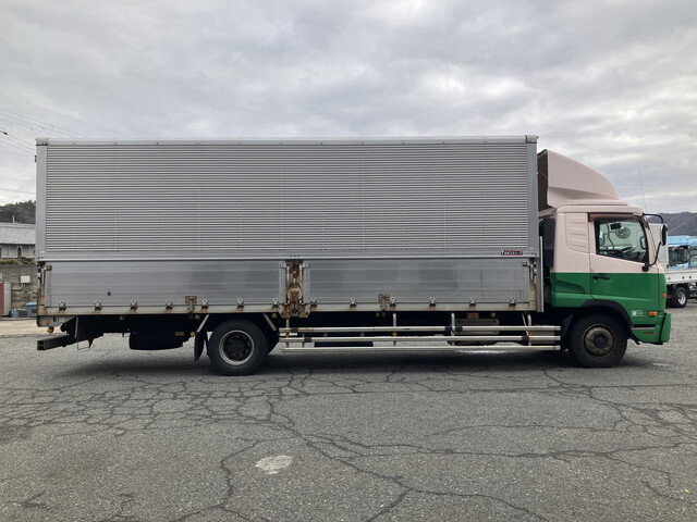 UDトラックスコンドルアルミウイング増トン（6t・8t）[写真06]