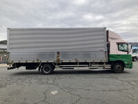 UDトラックスコンドルアルミウイング増トン（6t・8t）[写真07]