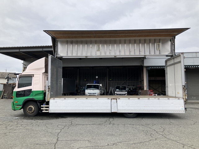 UDトラックスコンドルアルミウイング増トン（6t・8t）[写真07]