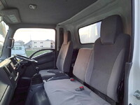 いすゞエルフセルフクレーン3段小型（2t・3t）[写真11]