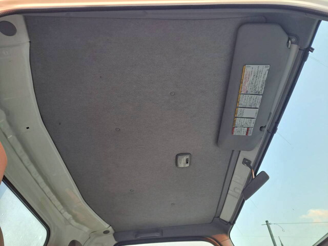 いすゞエルフセルフクレーン3段小型（2t・3t）[写真17]