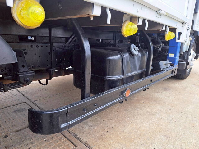 いすゞエルフセルフクレーン3段小型（2t・3t）[写真26]