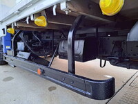 いすゞエルフセルフクレーン3段小型（2t・3t）[写真28]