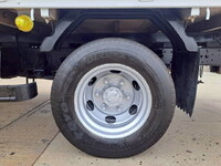 いすゞエルフセルフクレーン3段小型（2t・3t）[写真31]