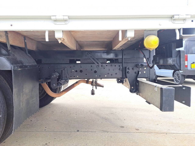 いすゞエルフセルフクレーン3段小型（2t・3t）[写真31]