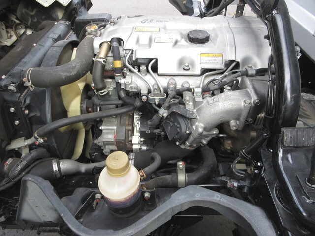 三菱ふそうキャンターアルミウイング小型（2t・3t）[写真29]